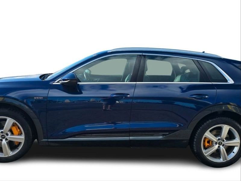 Audi Q8 Sportback e-tron etron Advanced 55 quattro automático
