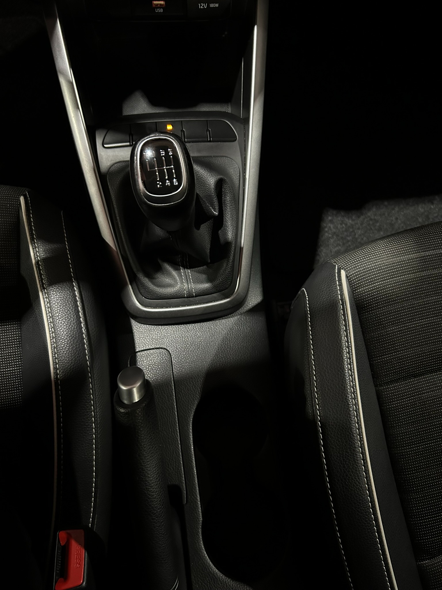 2bbd4dfa-d2c6-44dc-bc9c-191649304421