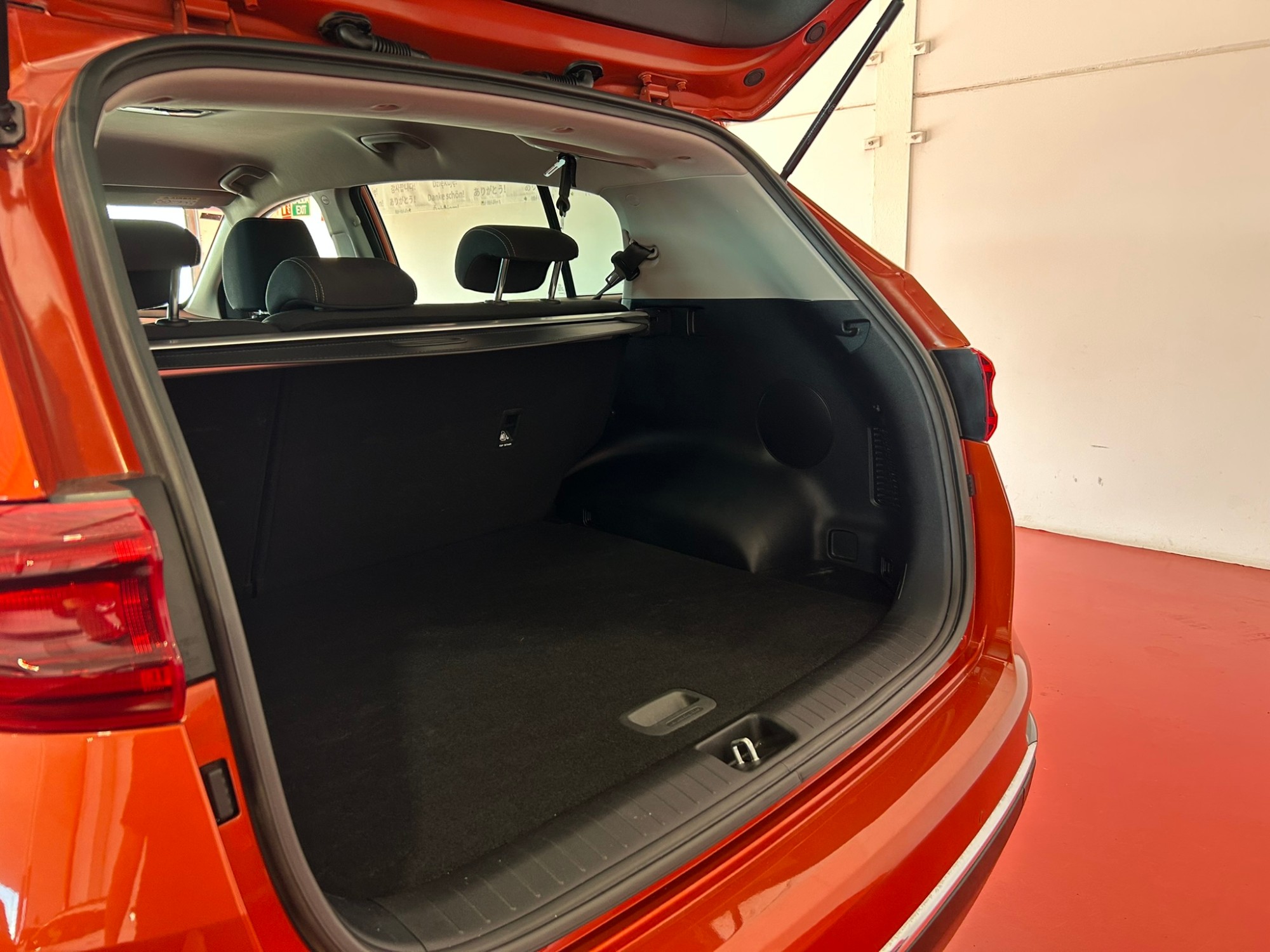 90386329-b5b1-4d0e-b570-cddfbee2e480