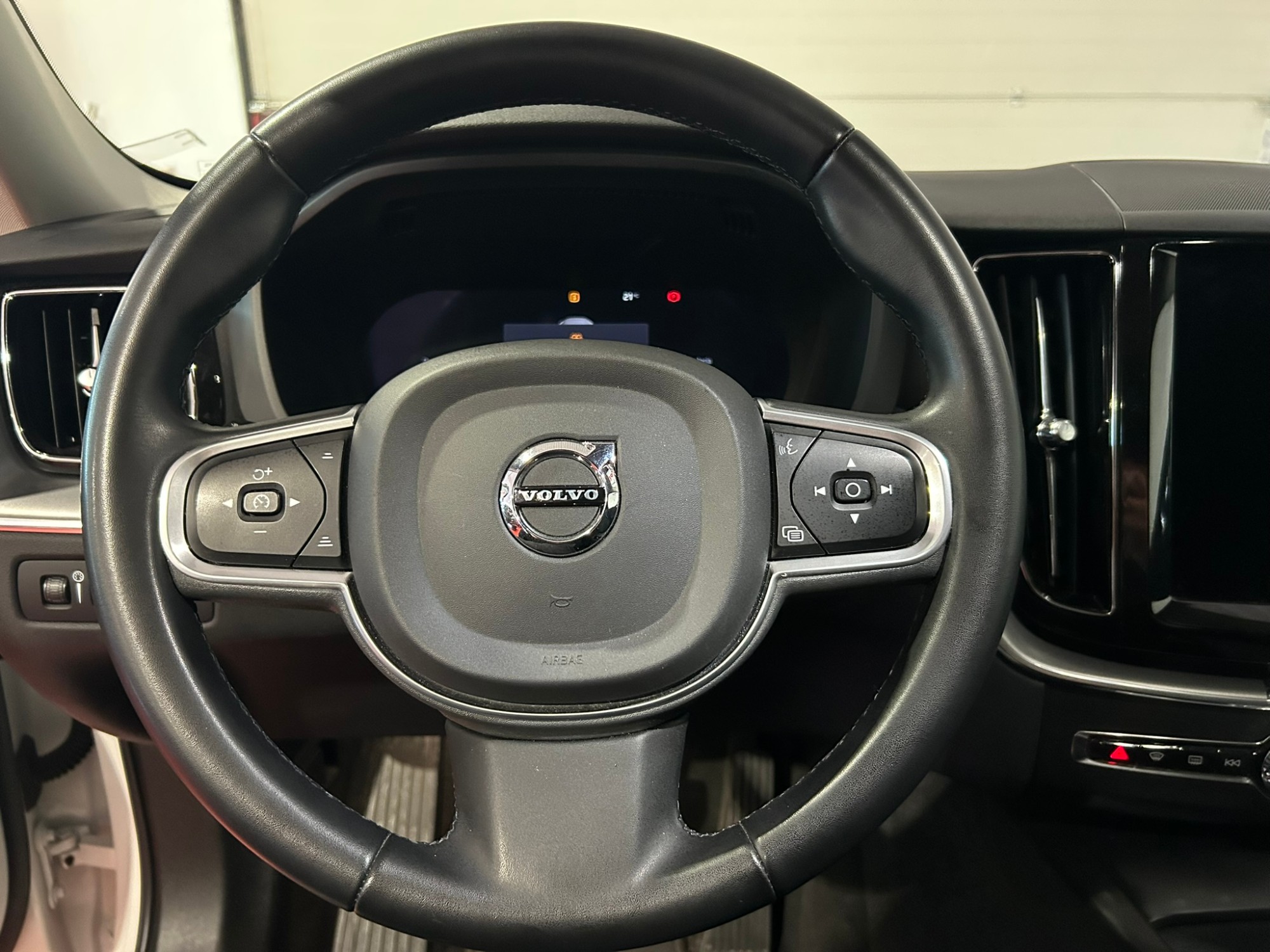 VOLVO XC60 2.0 T6 AWD Recharge Plus Bright Auto