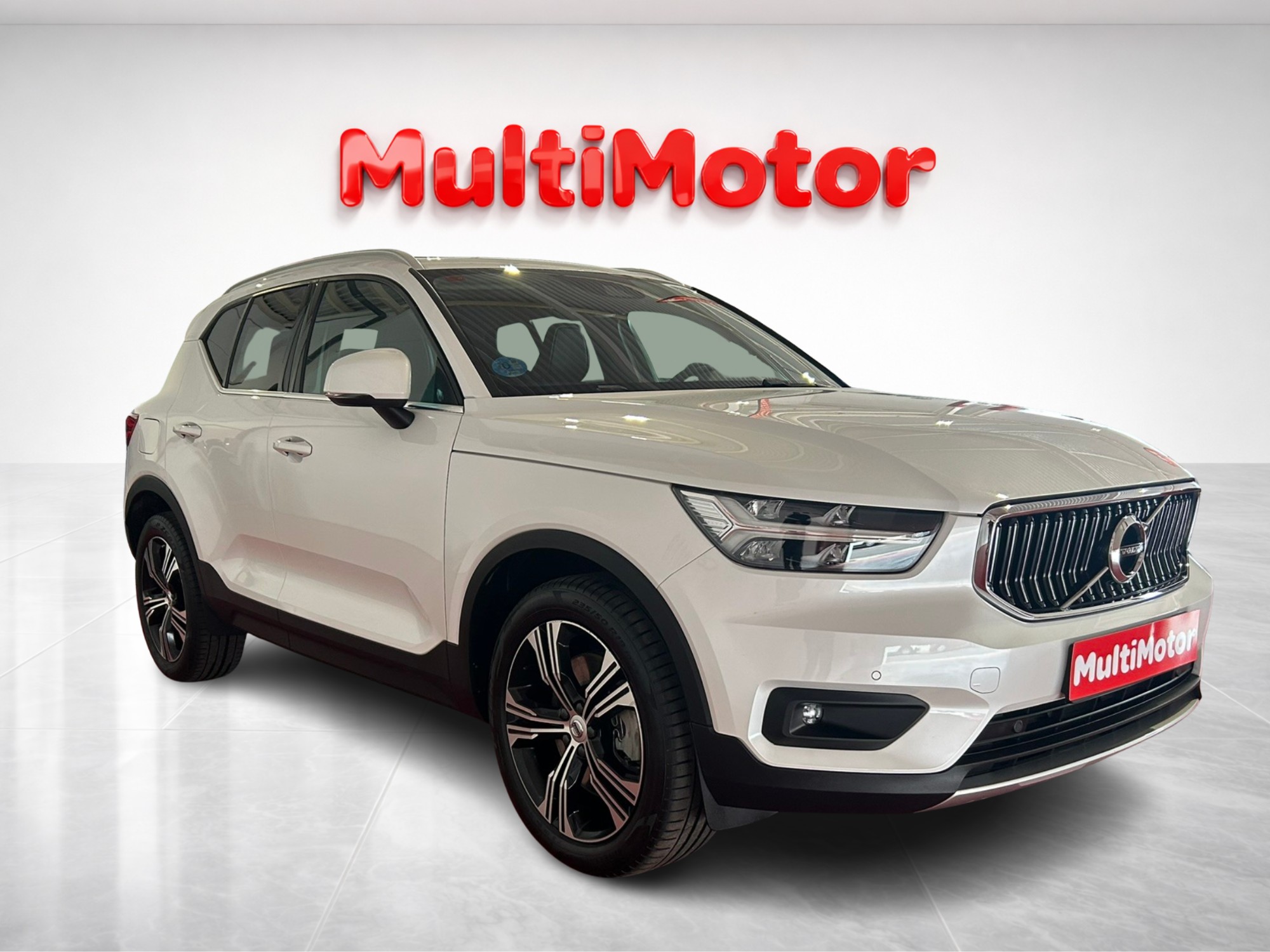 VOLVO XC40 1.5 T4 Twin Recharge Core Auto