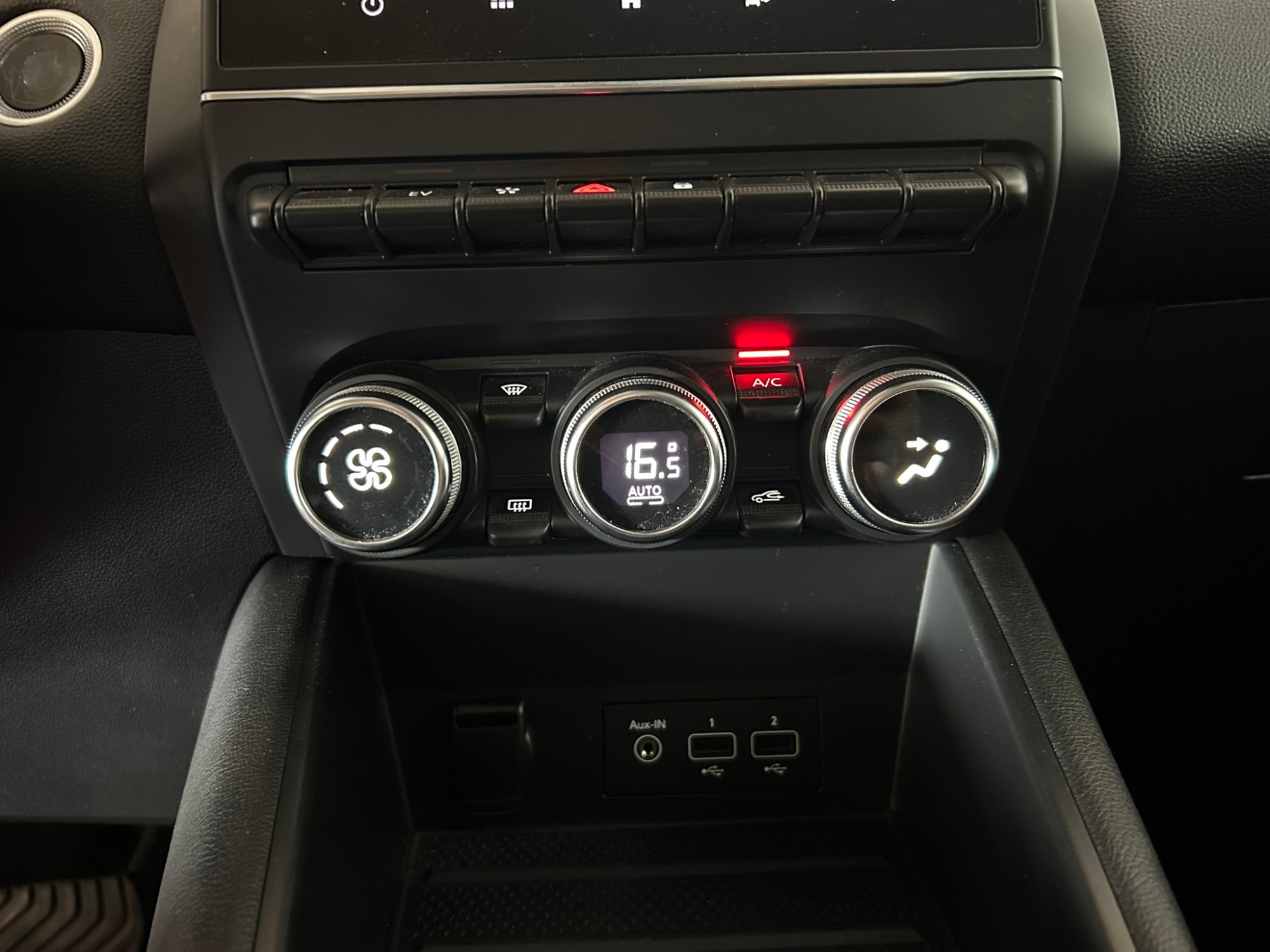 RENAULT Captur Intens E-TECH híbrido enchufable (160cv)