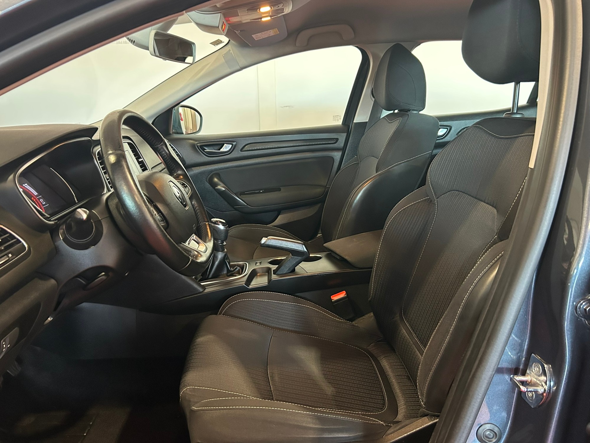 RENAULT Mégane Business Blue dCi 66 kW (95CV)