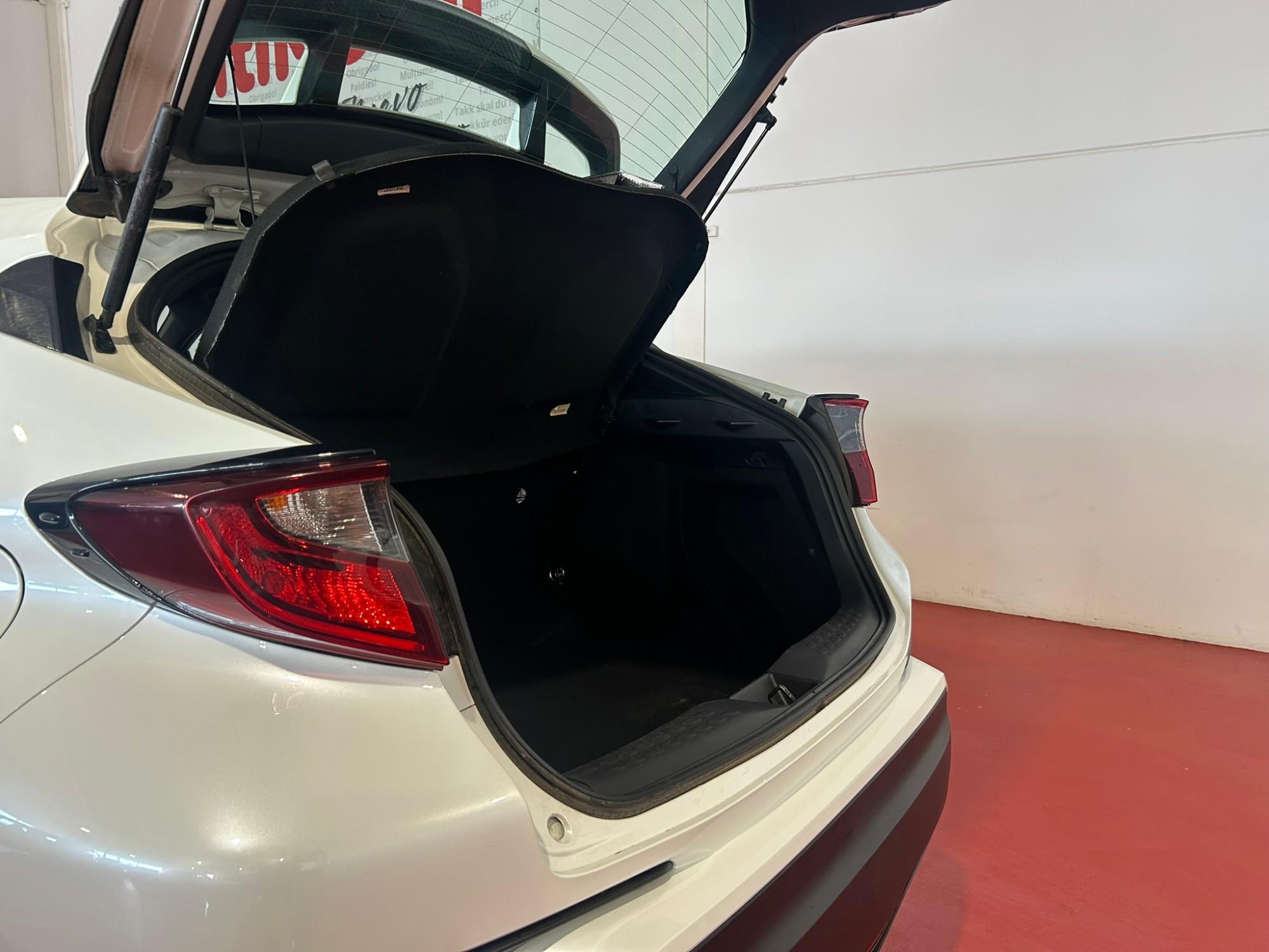 TOYOTA C-HR 1.8 125H Active