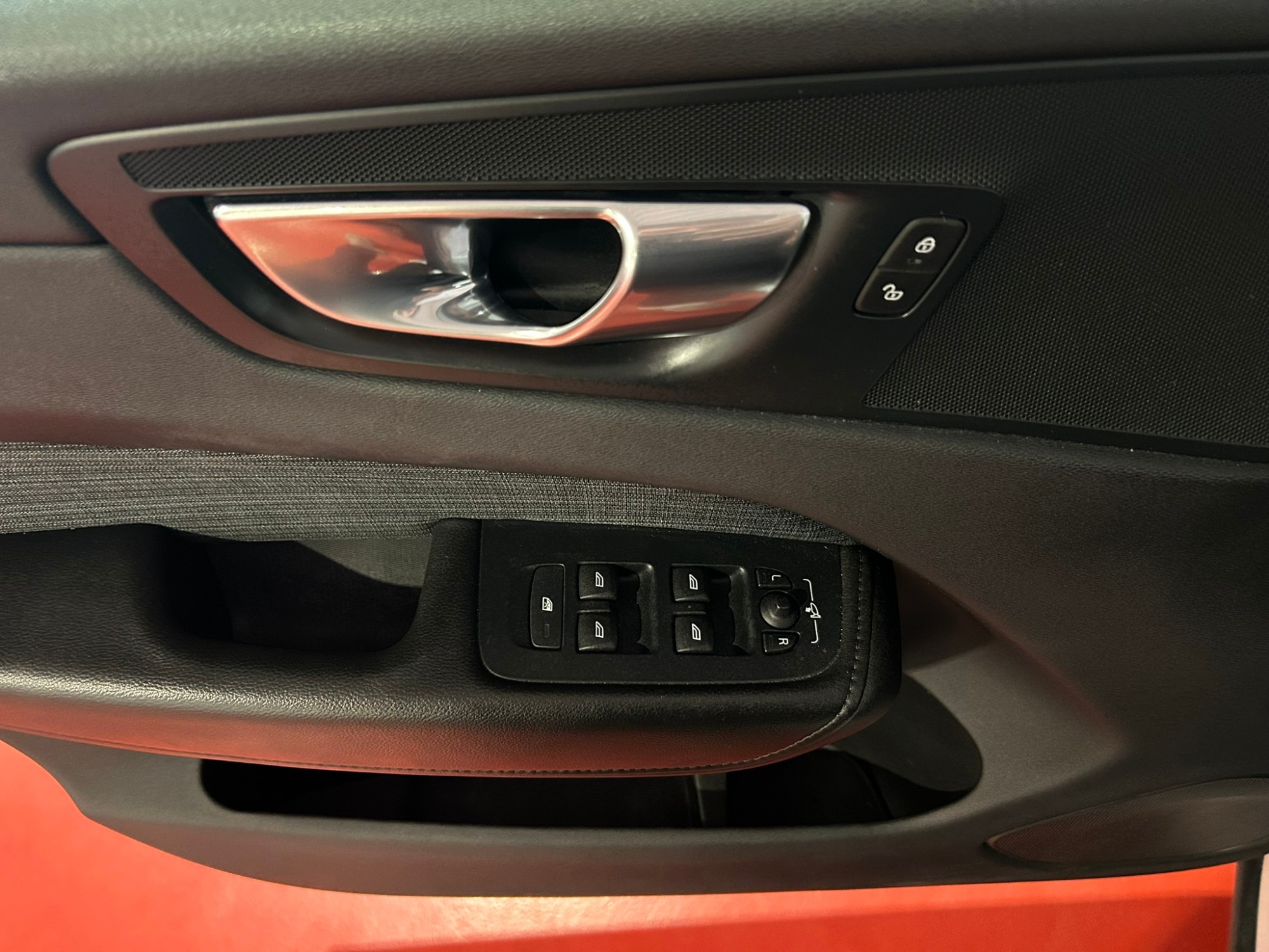VOLVO XC60 2.0 T6 AWD Recharge Plus Bright Auto