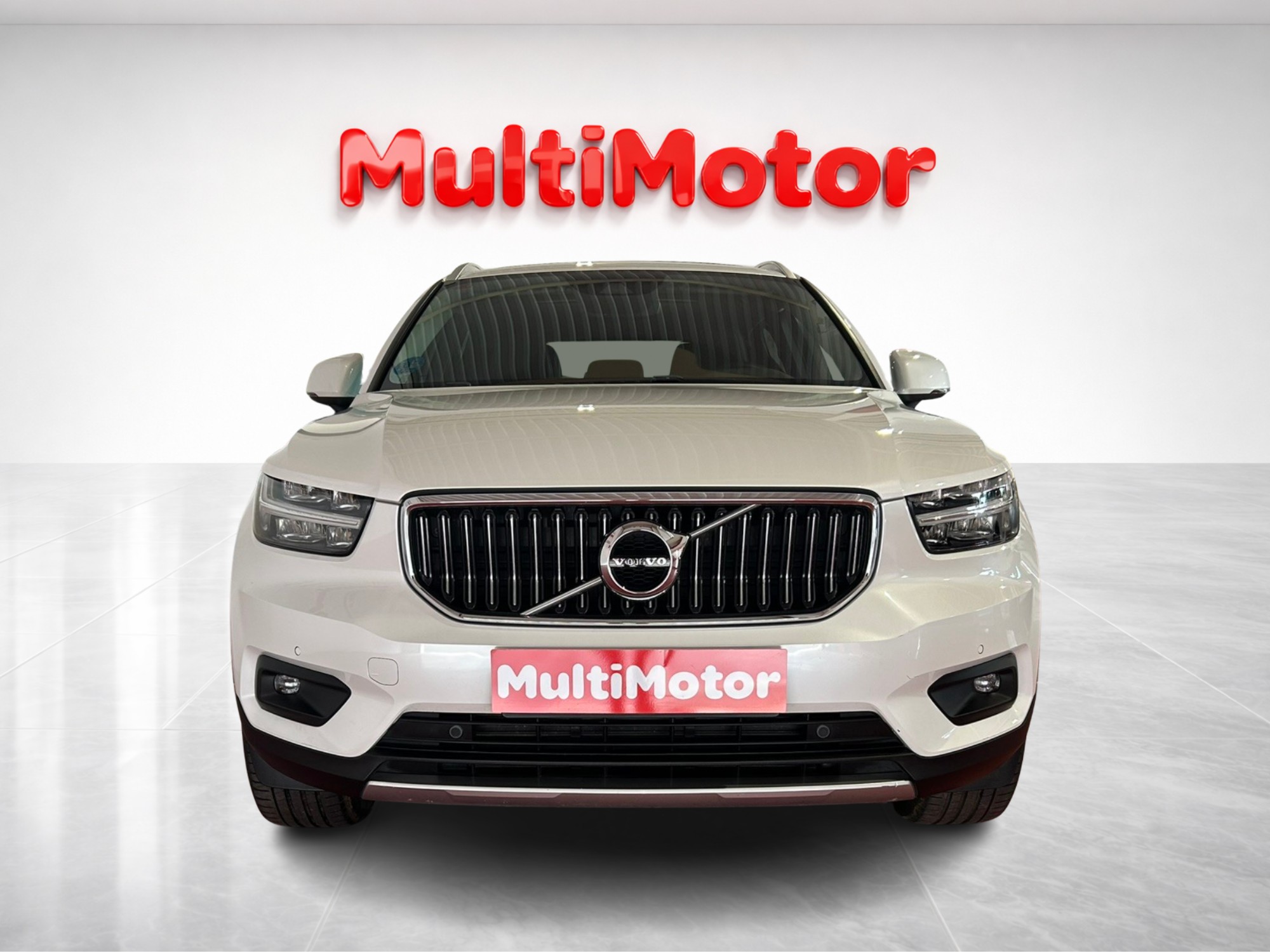 VOLVO XC40 1.5 T4 Twin Recharge Core Auto