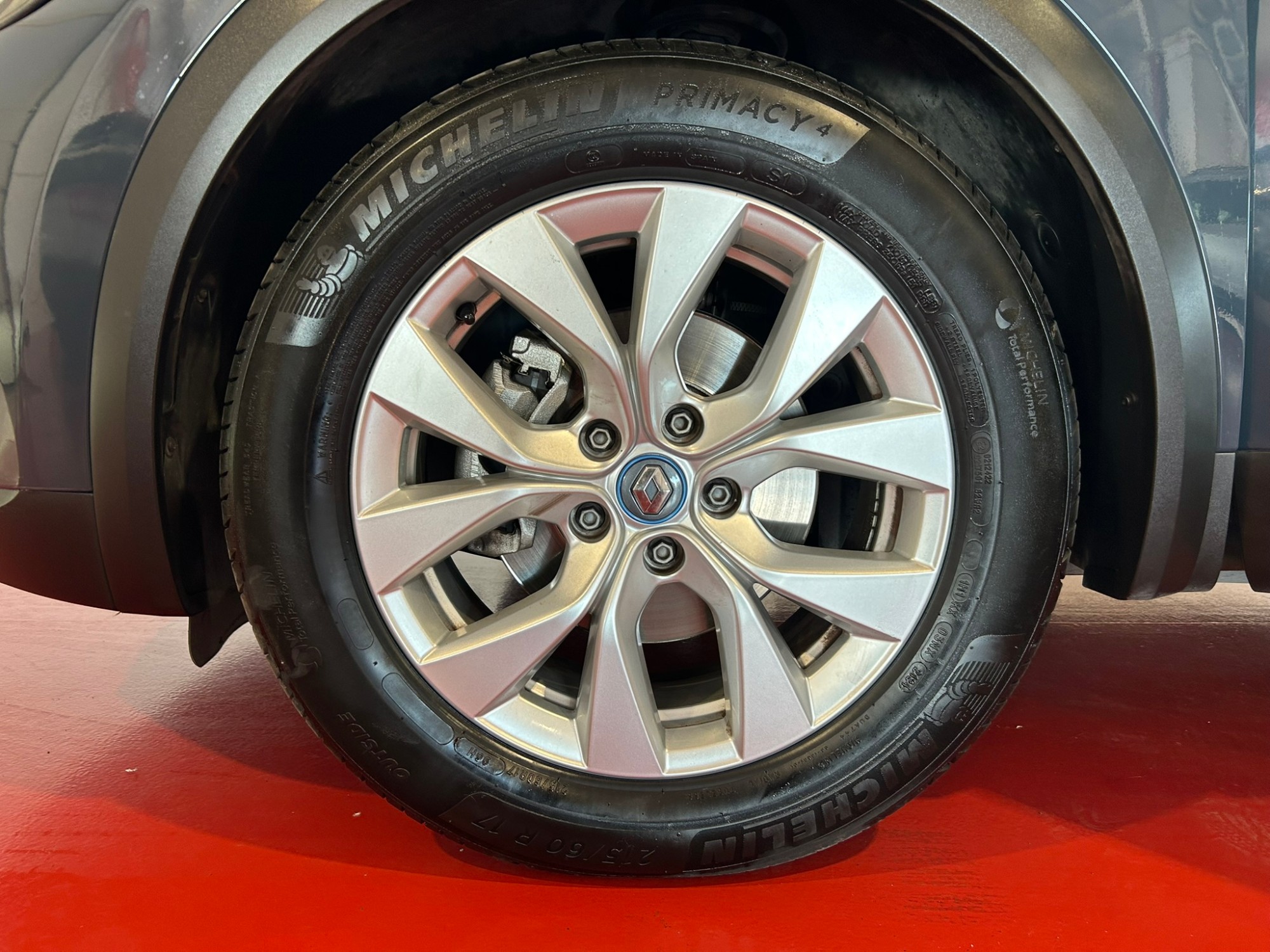 RENAULT Captur Intens E-TECH híbrido enchufable (160cv)