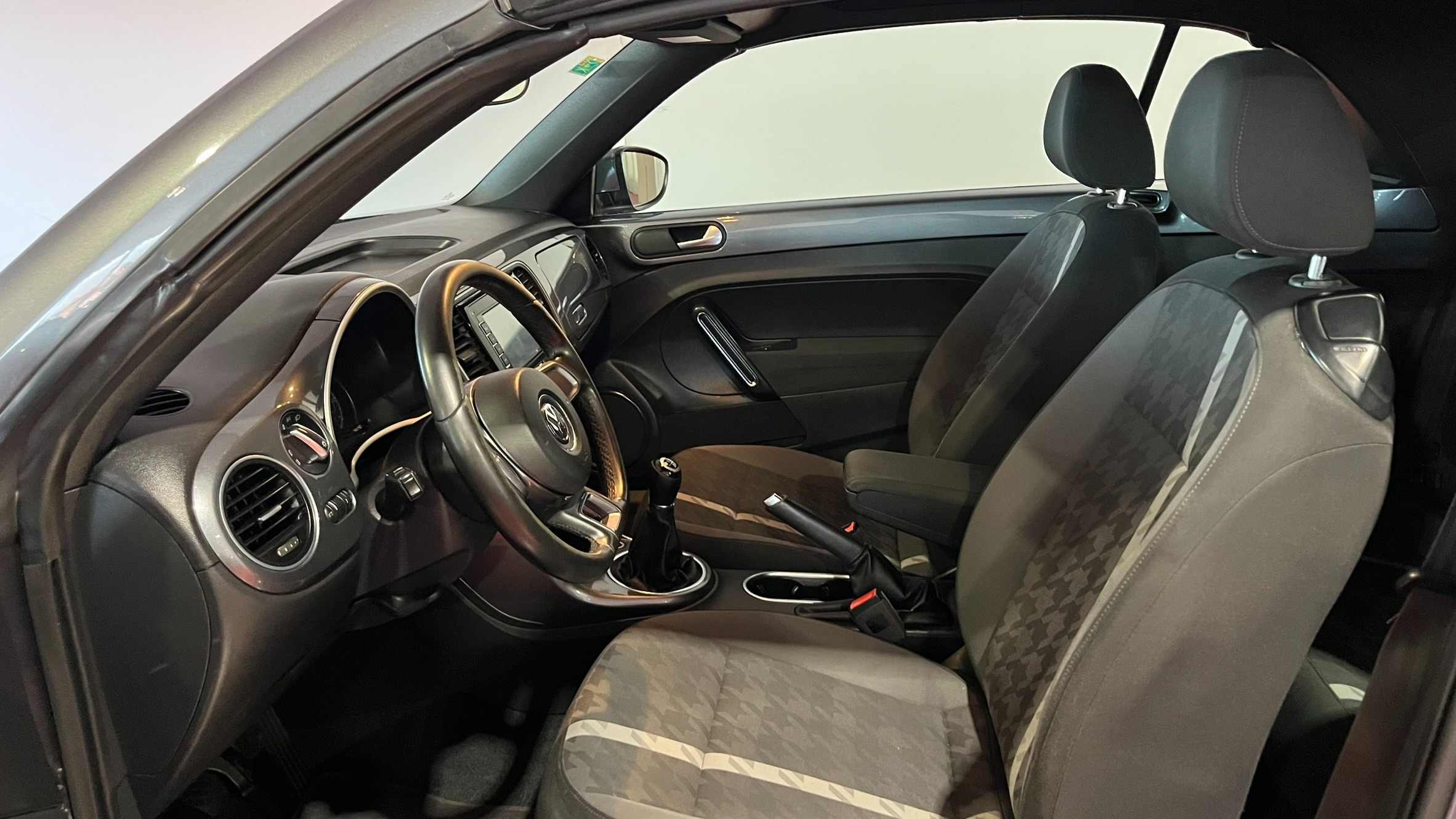 VOLKSWAGEN Beetle Design 1.2 TSI 77kW 105CV