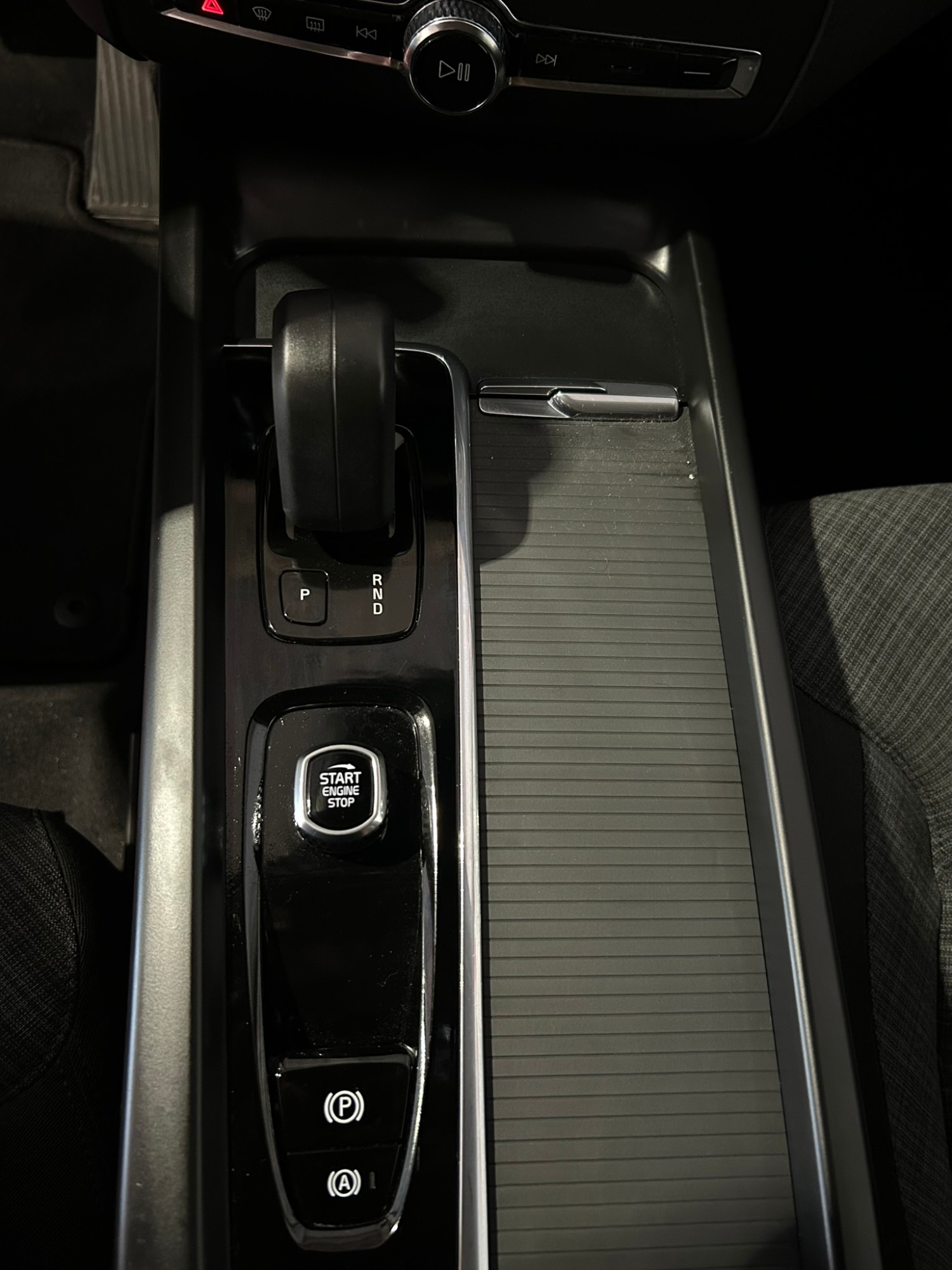 VOLVO XC60 2.0 T6 AWD Recharge Plus Bright Auto