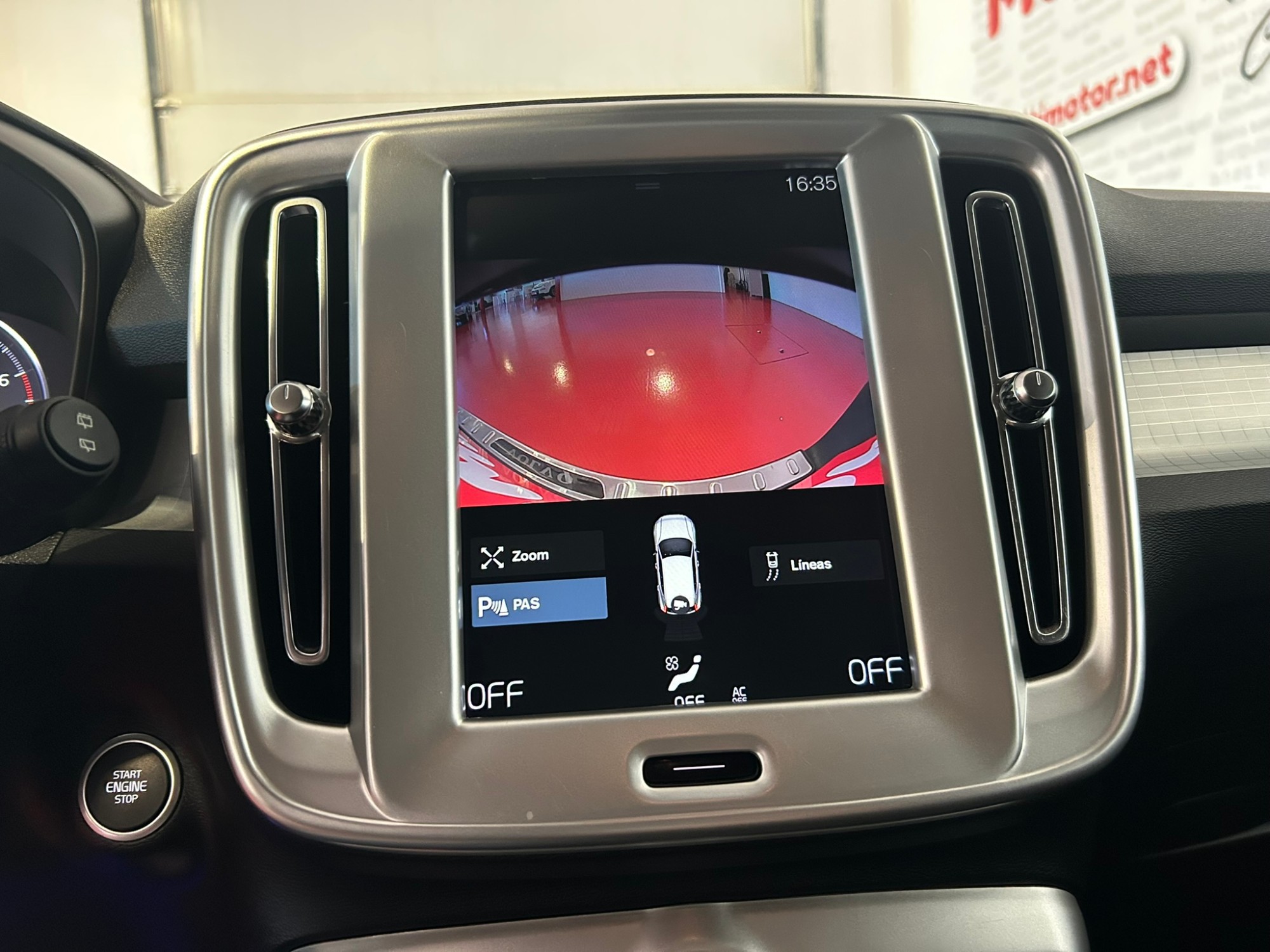 VOLVO XC40 1.5 T3 Inscription