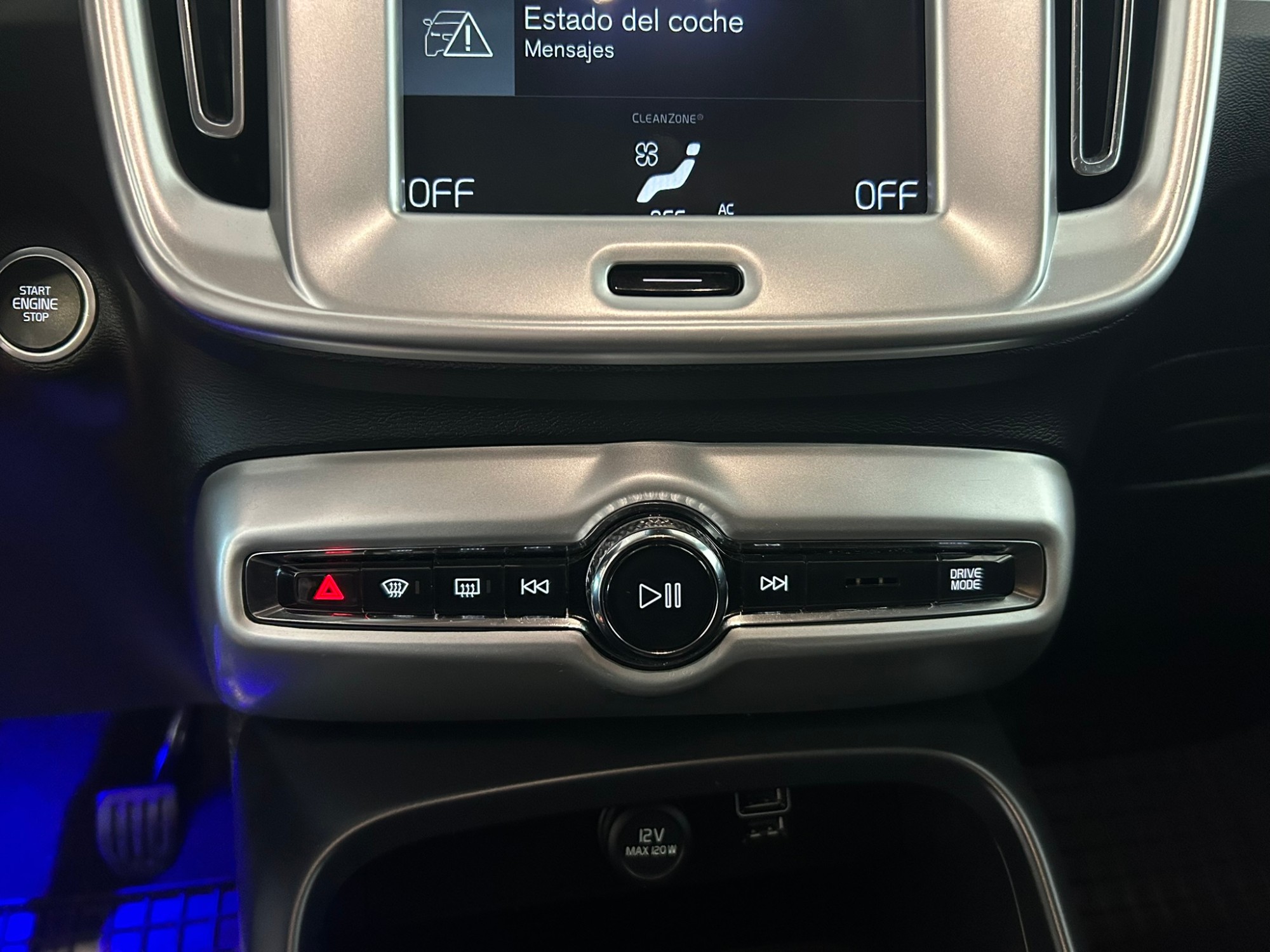 VOLVO XC40 1.5 T3 Inscription