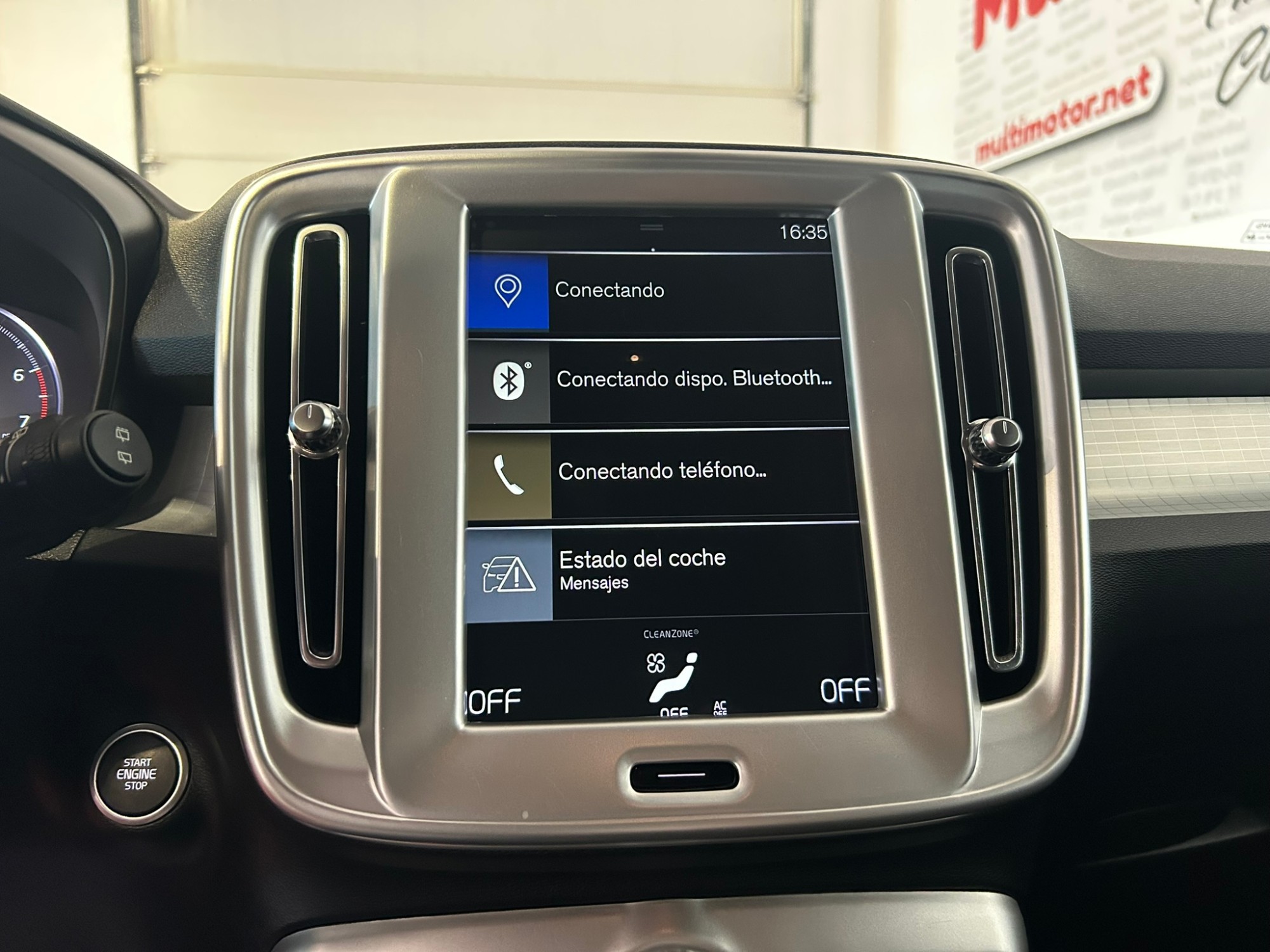 VOLVO XC40 1.5 T3 Inscription