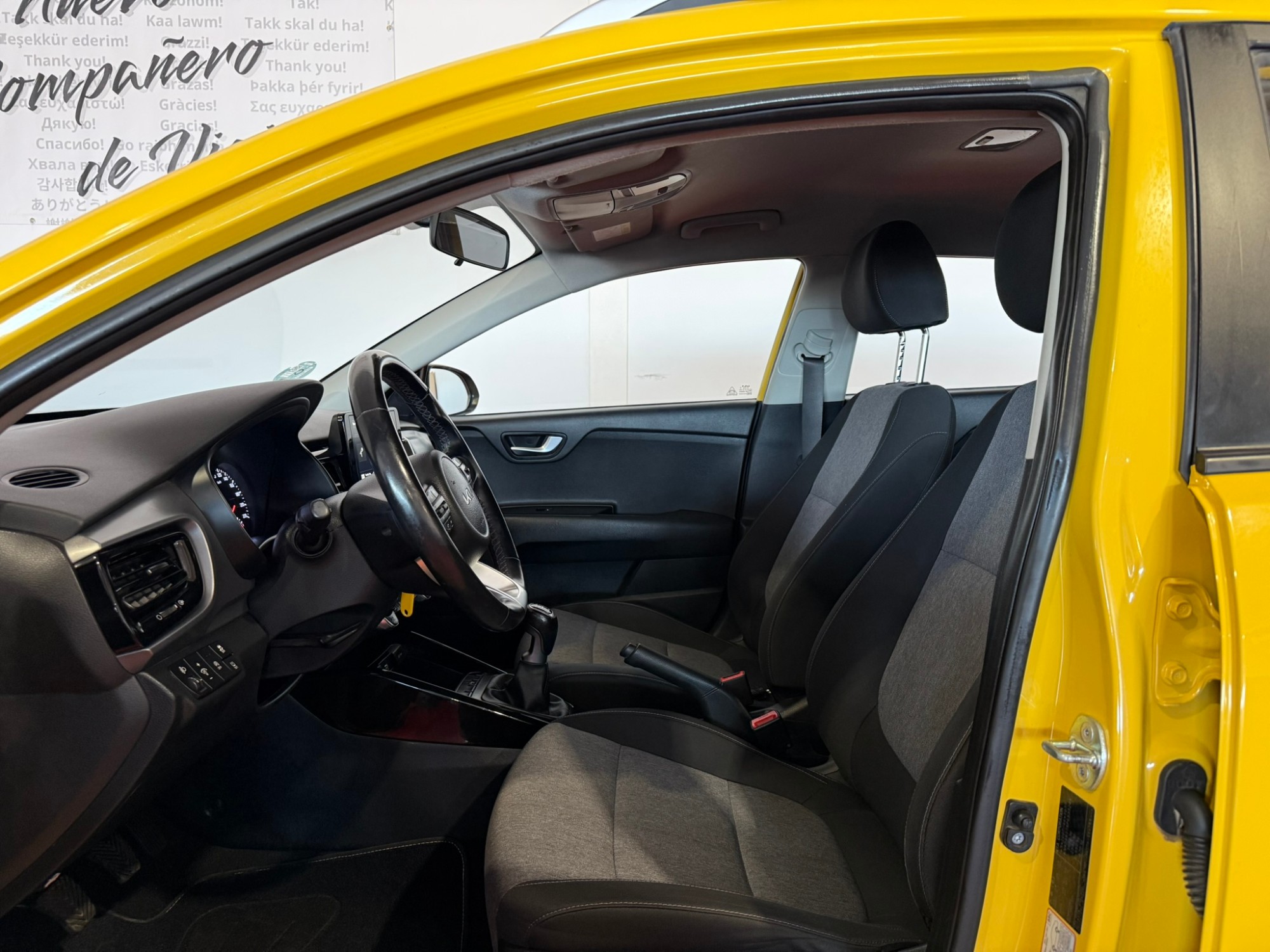 KIA Stonic 1.0 T-GDi 74kW (100CV) Concept