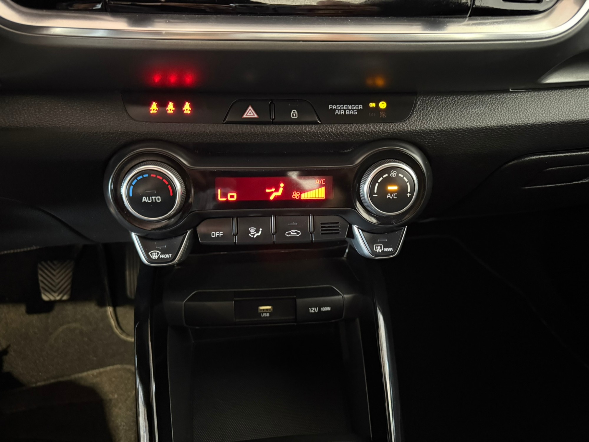 KIA Stonic 1.0 T-GDi 74kW (100CV) Concept