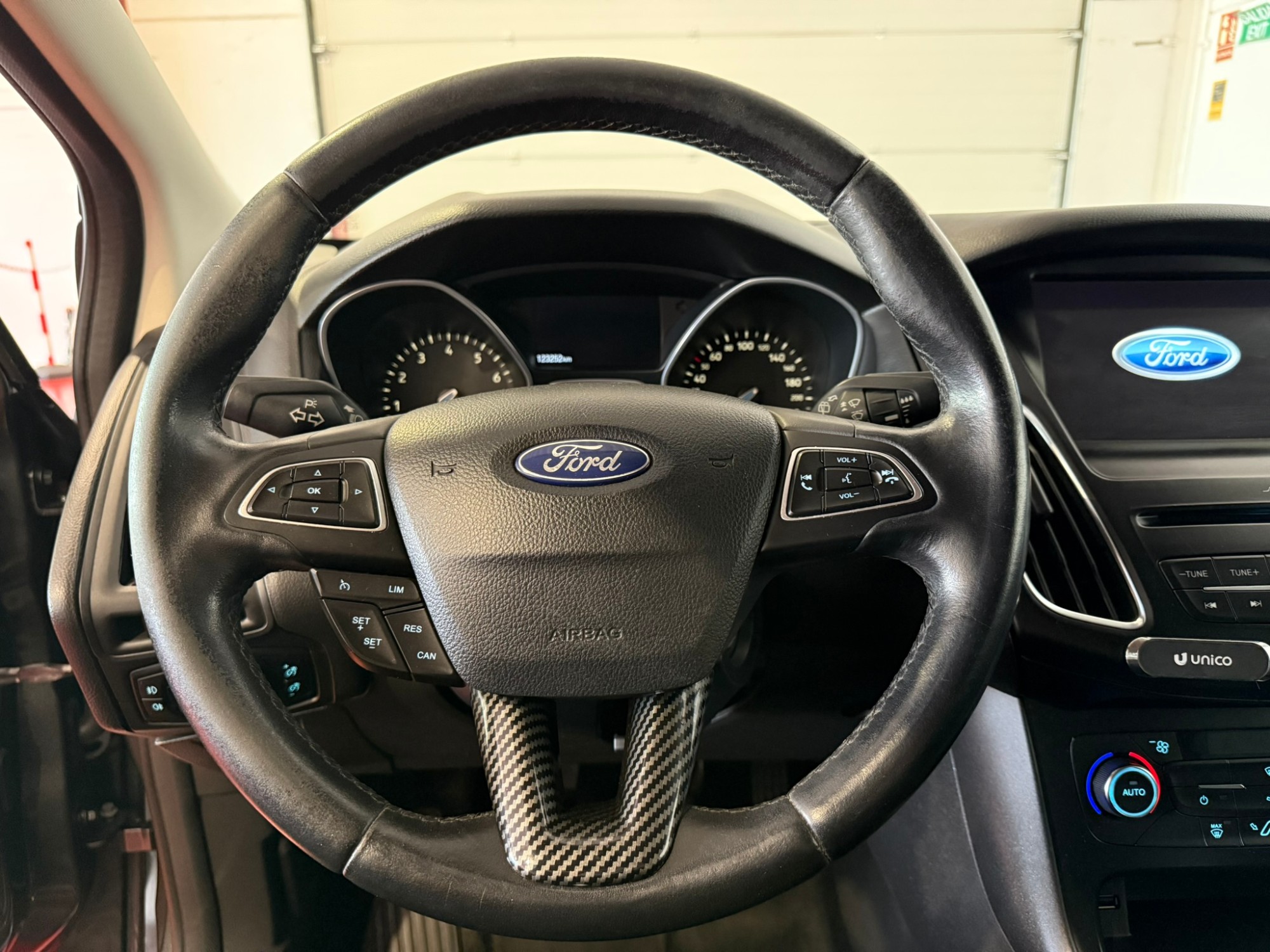 FORD Focus 1.0 Ecoboost Auto-St.-St. 92kW Business