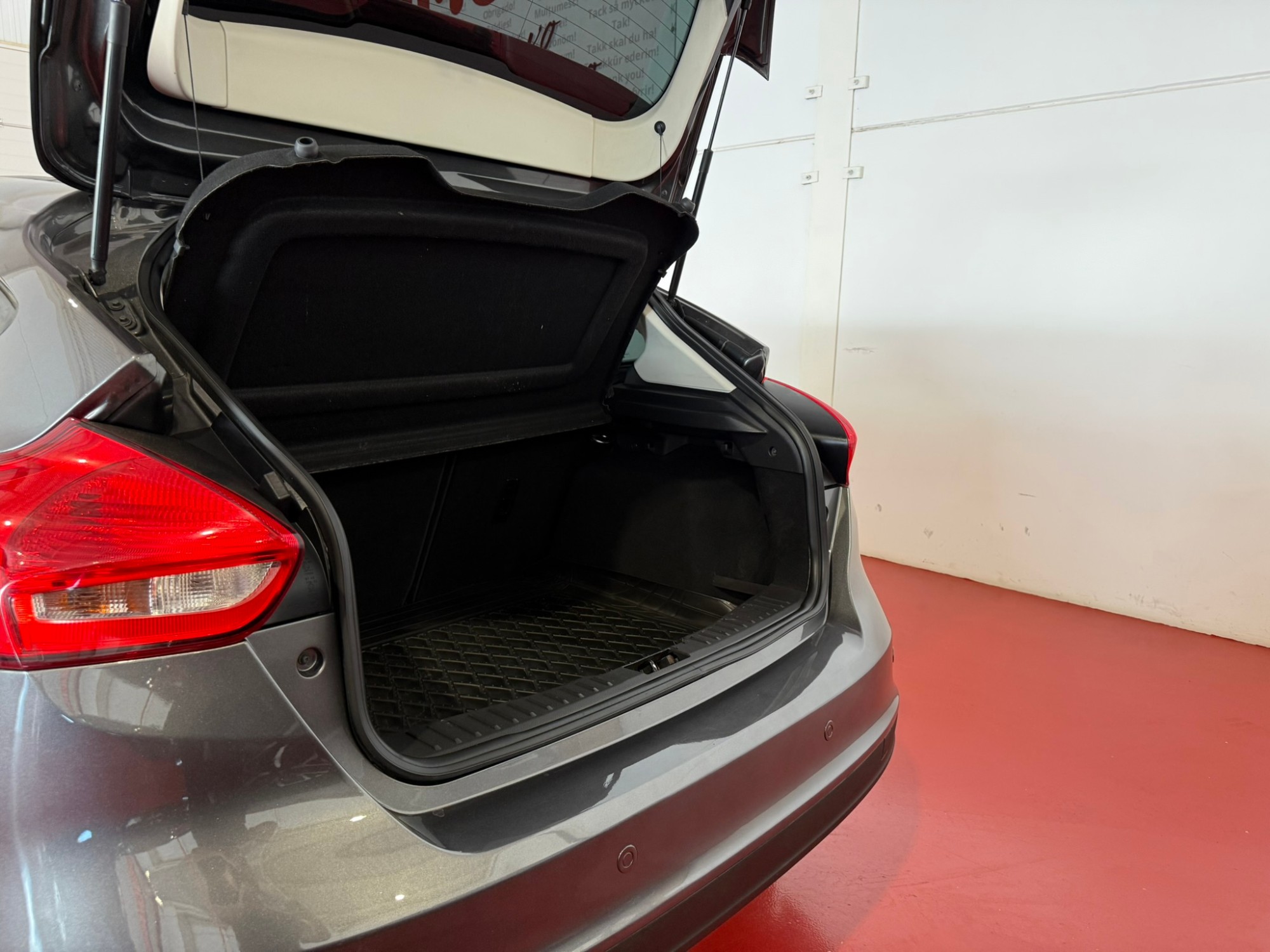 FORD Focus 1.0 Ecoboost Auto-St.-St. 92kW Business