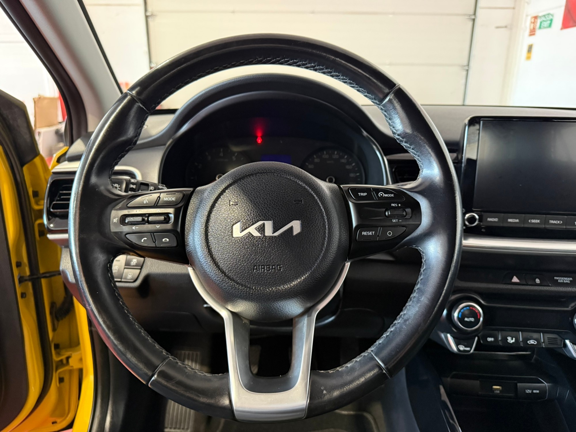 KIA Stonic 1.0 T-GDi 74kW (100CV) Concept