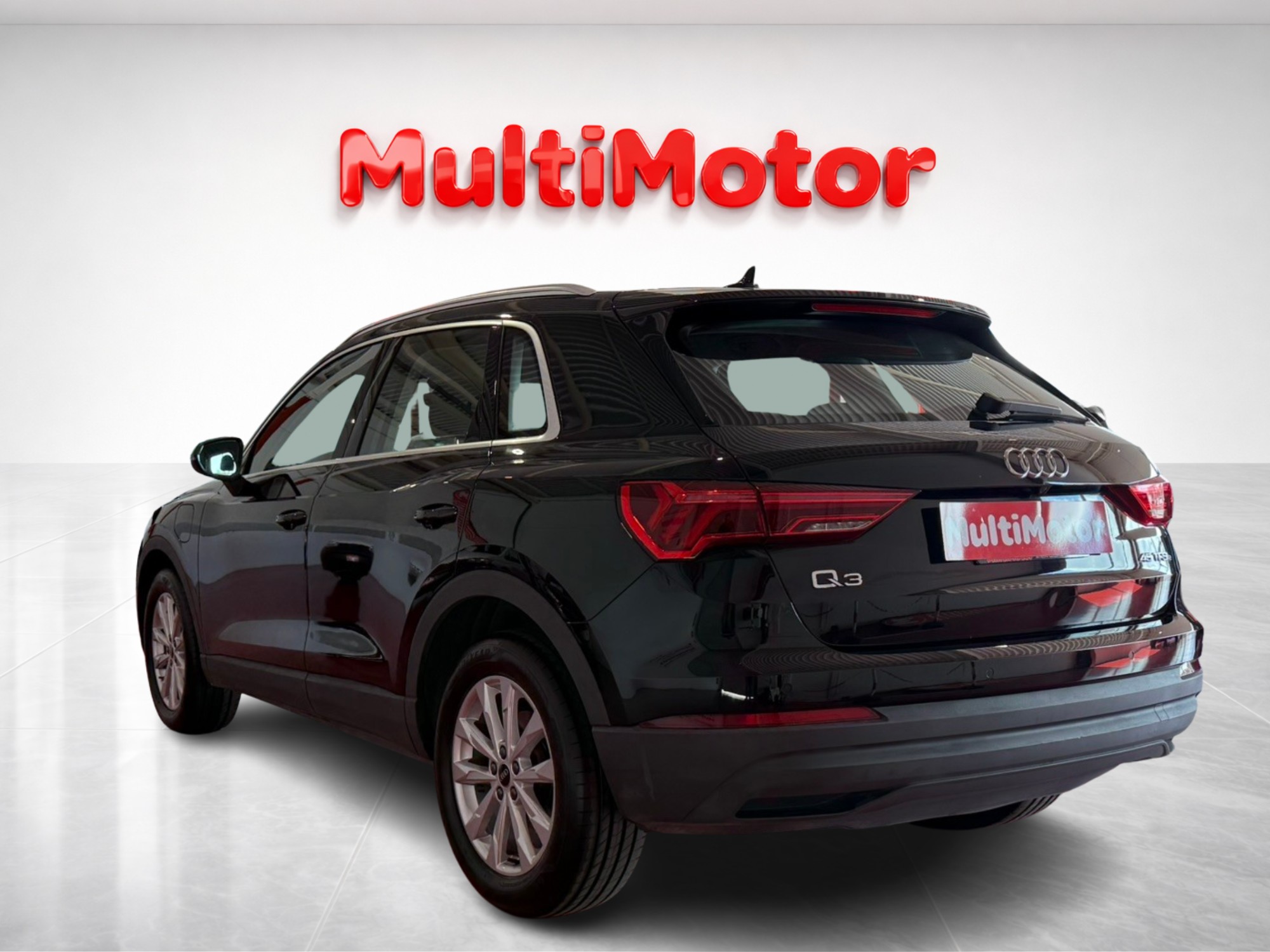 AUDI Q3 45 TFSI e 180kW S tronic S Line