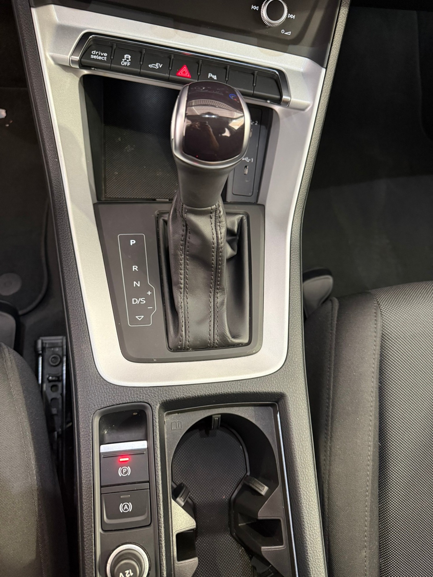 AUDI Q3 45 TFSI e 180kW S tronic S Line