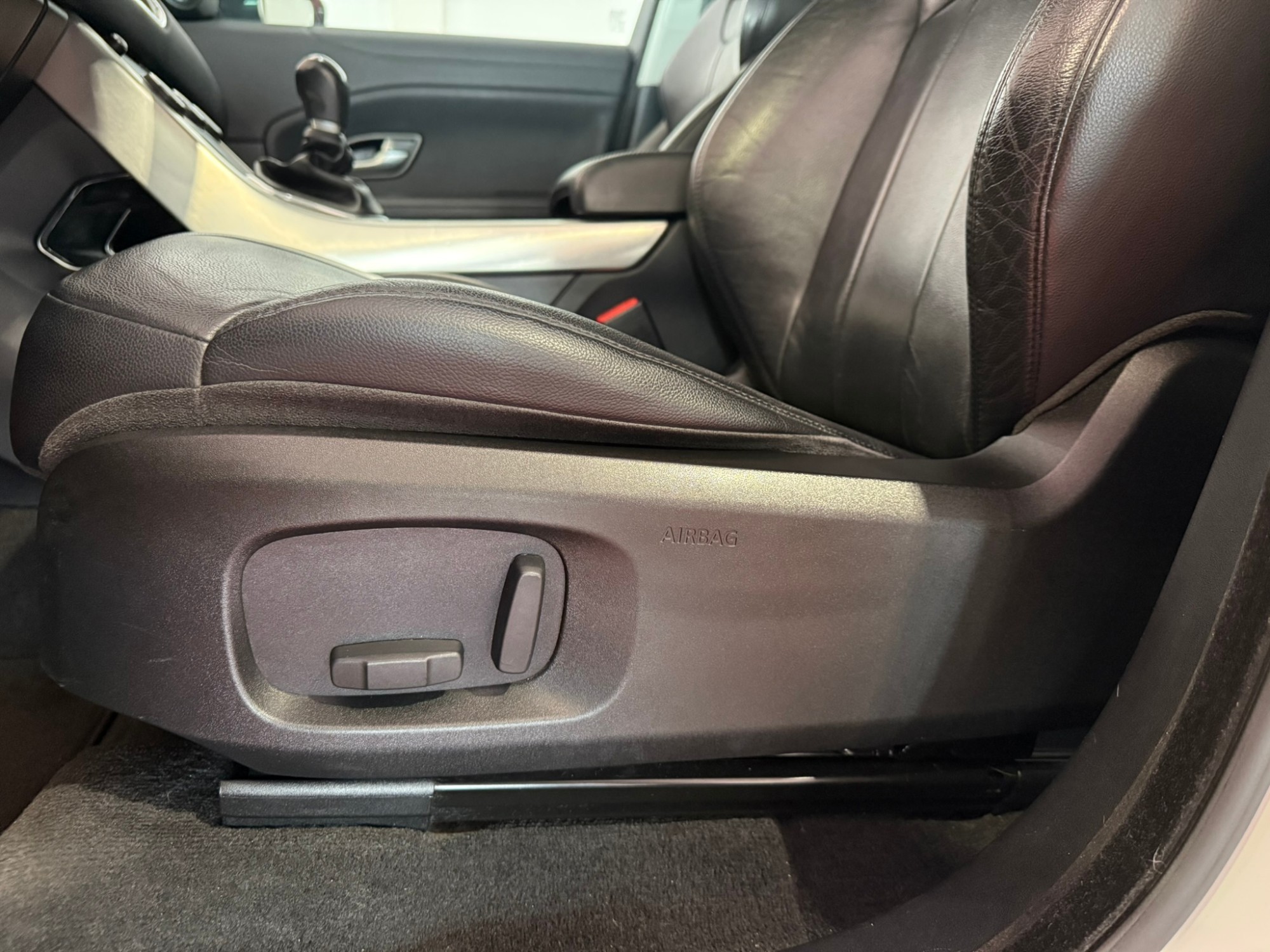 LAND_ROVER Range Rover Evoque 2.0L eD4 Diesel 110kW (150CV) 4x2 SE