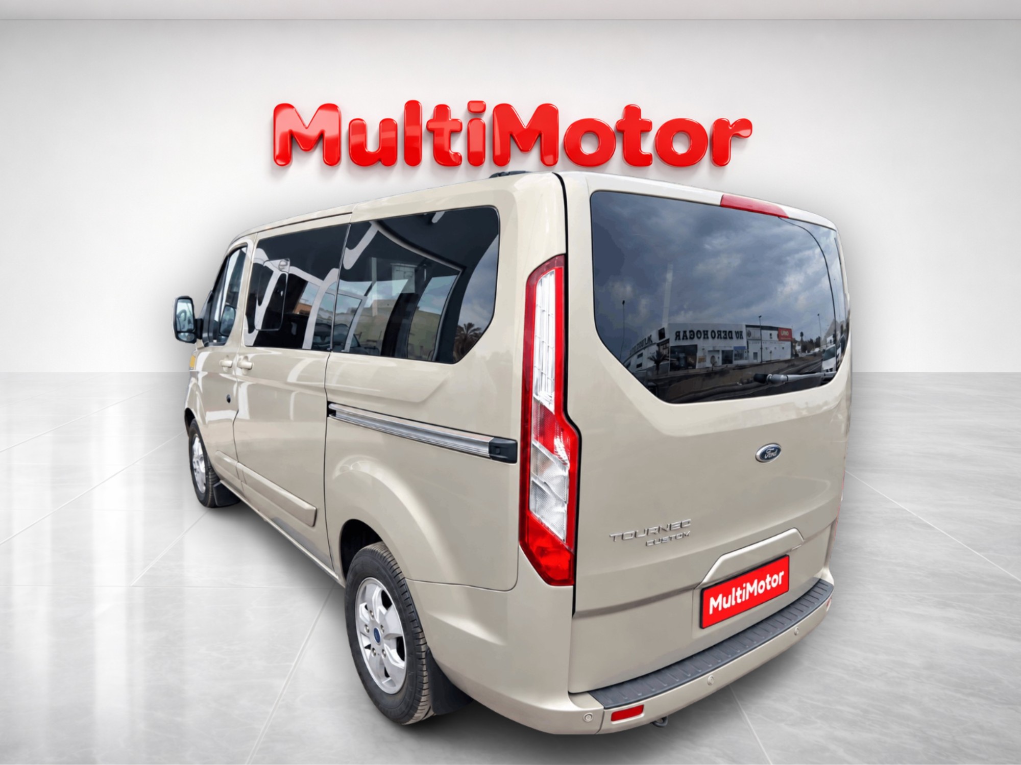 FORD Tourneo Custom 2.0 TDCI 96kW (130CV) L1 Titanium