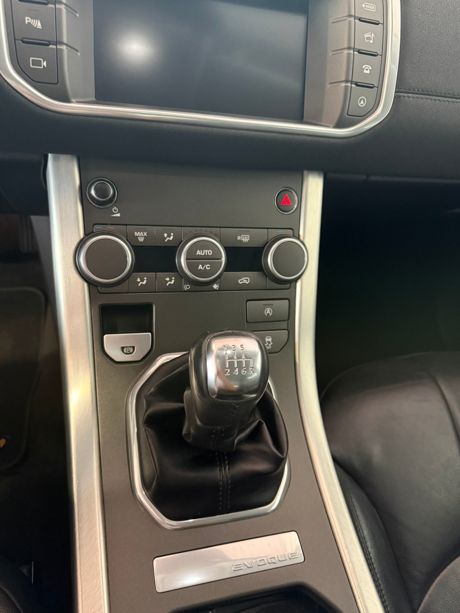 LAND_ROVER Range Rover Evoque 2.0L eD4 Diesel 110kW (150CV) 4x2 SE
